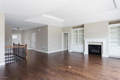 wood-floors-great-room-shakes-run