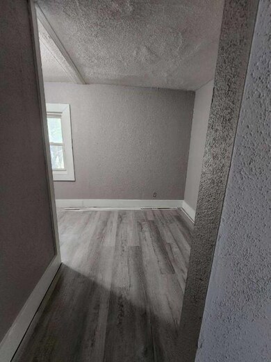 Apt 4 - New flooring and pain