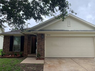 8938 Durham Manor Ln, Houston, TX 77075 - photo 2