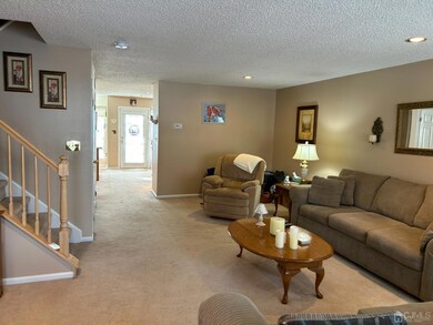 12 De Leone Cir, Franklin Park, NJ 08823 - photo 4