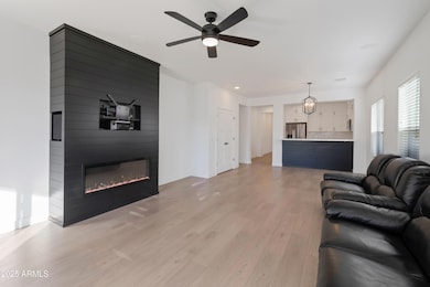 41344 N Salix Dr, San Tan Valley, AZ 85140 - photo 4