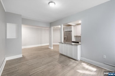 Melrose Hall unit 28, North Bergen, NJ 07047 - photo 4