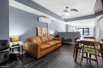 111 Mulberry St unit 1K, Newark, NJ 07102 - photo 7