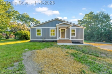 1654 Giddings Rd, Pontiac, MI 48340 - photo 2