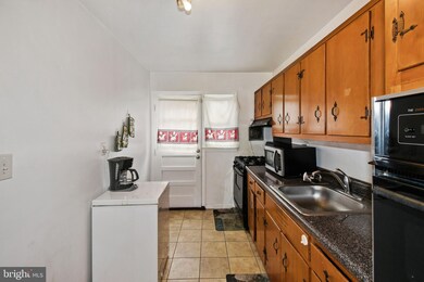 3323 Orlando Ave, Parkville, MD 21234 - photo 7