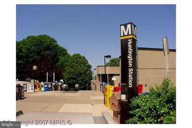 5800 N Kings Hwy, Alexandria, VA 22303 - photo 2