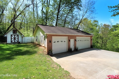 3 Car Garage