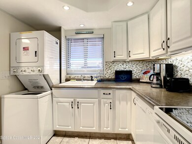 220 Young Avenue #16-20