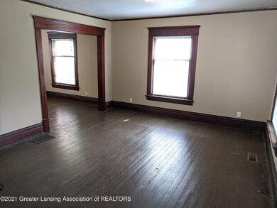 736 Wisconsin Ave, Lansing, MI 48915 - photo 4