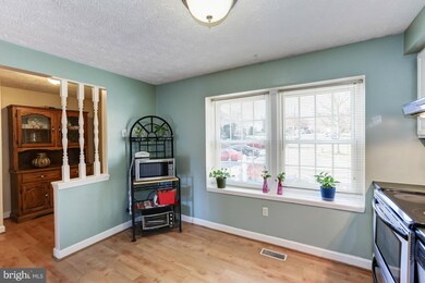 19121 Partridge Wood Dr, Germantown, MD 20874 - photo 4