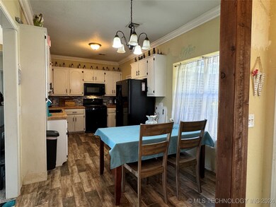 Kitchen/Dining View 1