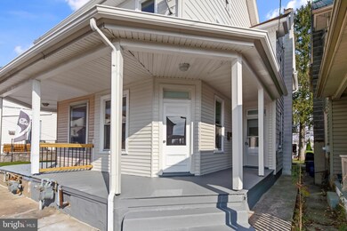 512 N Railroad St, Palmyra, PA 17078 - photo 3