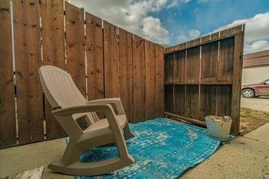 1046PleasantSt_0039
