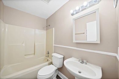 915 Cal Ct, Clarksville, TN 37042 - photo 6