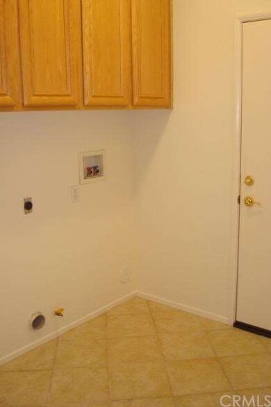 Washer & Dryer Hook-ups