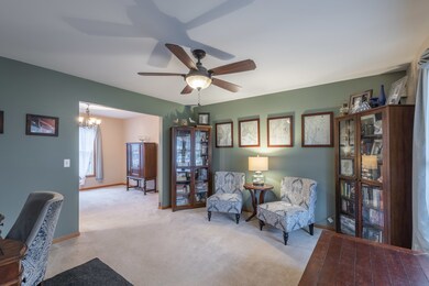 221 Isleview Dr, Oswego, IL 60543 - photo 4