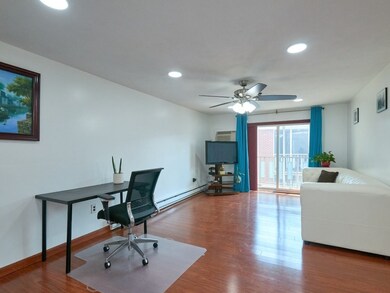 31 Lodgen Ct unit 4H, Malden, MA 02148 - photo 6