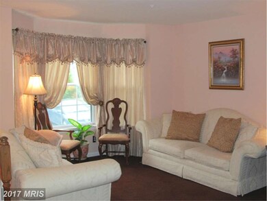 1323 Walkabout Ct, Sykesville, MD 21784 - photo 2
