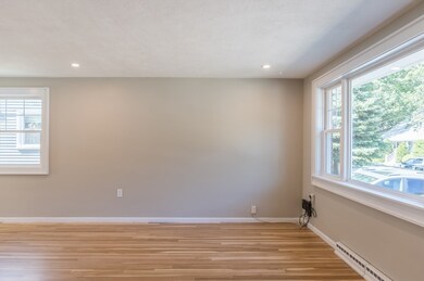 27 Ledge Hill Rd unit A, West Roxbury, MA 02132 - photo 5