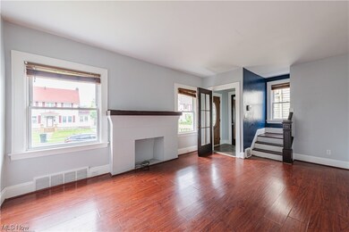 unlisted-address, Cleveland, OH 44118 - photo 2