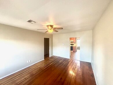 617 E Cherry St, Cushing, OK 74023 - photo 4