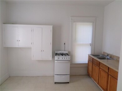 605 E Springer Ave unit 4, Guthrie, OK 73044 - photo 5