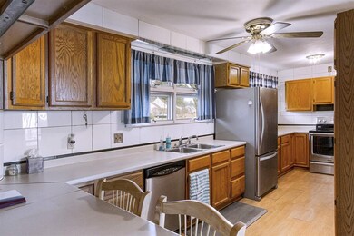 20 Greenlay St, Nashua, NH 03063 - photo 6