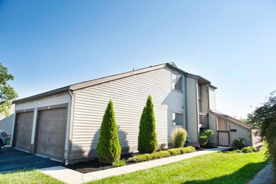 884 Westbury Ln S unit 1D, Columbus, OH 43228 - photo 2