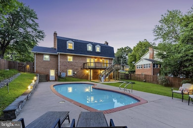 8007 Lewinsville Rd, McLean, VA 22102 - photo 7