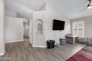 1552 W Flintlock Way-6