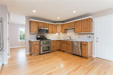EASY ACCESS TO KITCHEN FROM GARAGE
