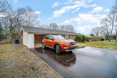 1310 Wesley St, Shelbyville, TN 37160 - photo 3