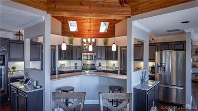 2 Walk-in Pantries