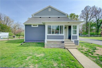 505 Spruce St, Plainfield, IN 46168 - photo 2