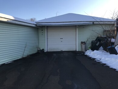 34 Carol St, Ludlow, MA 01056 - photo 3