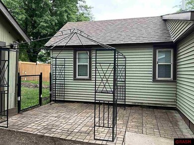 122 N Payne St, New Ulm, MN 56073 - photo 3