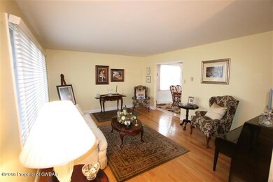 332 James St, Kingston, PA 18704 - photo 4