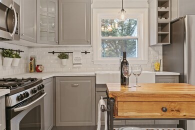 10 Yale Rd, Arlington, MA 02474 - photo 4