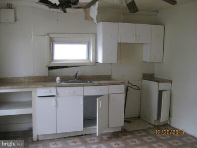 5410 Denmore Ave, Baltimore, MD 21215 - photo 4