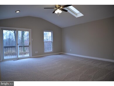 725 Ricks Cir, Brookhaven, PA 19015 - photo 7