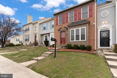 16965 Point Pleasant Ln, Dumfries, VA 22026 - photo 3