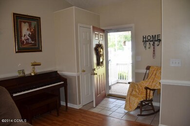 2- Foyer (640x424)