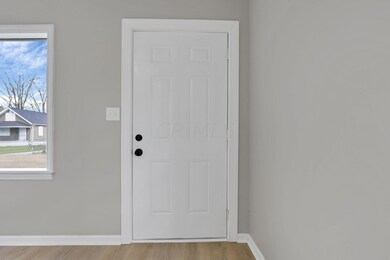 R1 (4)