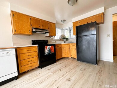 2080 S Bridge St, Winnemucca, NV 89445 - photo 3