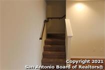 16802 Showdown Path unit 2, Selma, TX 78154 - photo 5