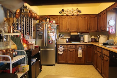 652 Helen Cir, Los Lunas, NM 87031 - photo 4