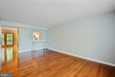 1304 Basswood Grove, Ambler, PA 19002 - photo 5