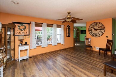 3113 E Highview Dr, Des Moines, IA 50320 - photo 6