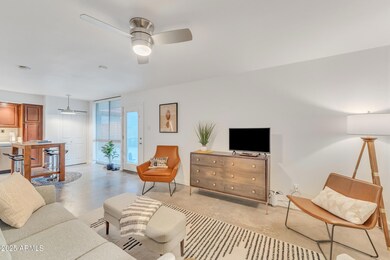1241 E Medlock