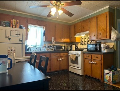 136 Tecumseh St unit 2, Fall River, MA 02721 - photo 5
